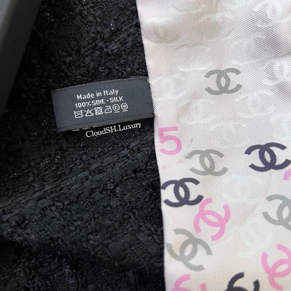 Auth Chanel All Over CC logo Pink Silk Bandeau - Picture 6 of 6